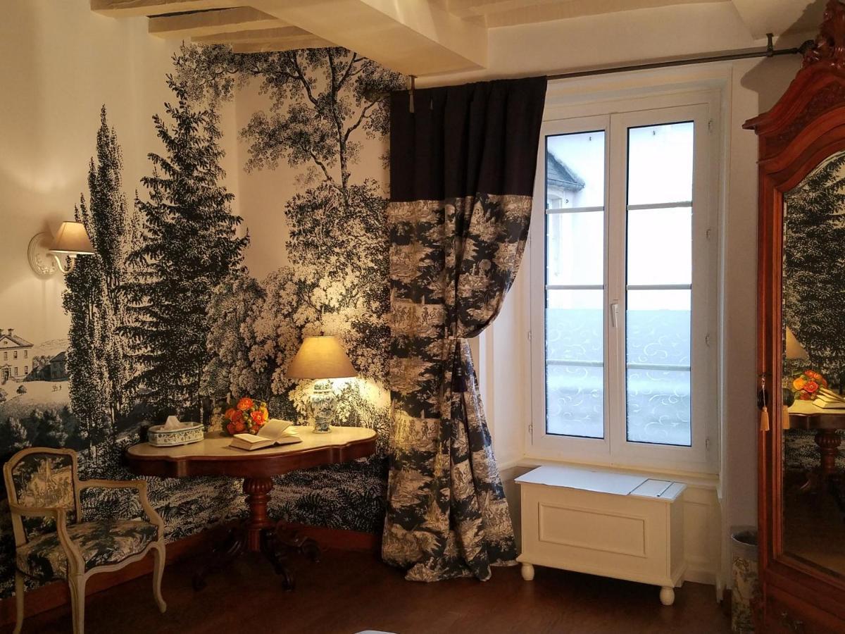 Logis Les Remparts Bed & Breakfast Bayeux Ngoại thất bức ảnh