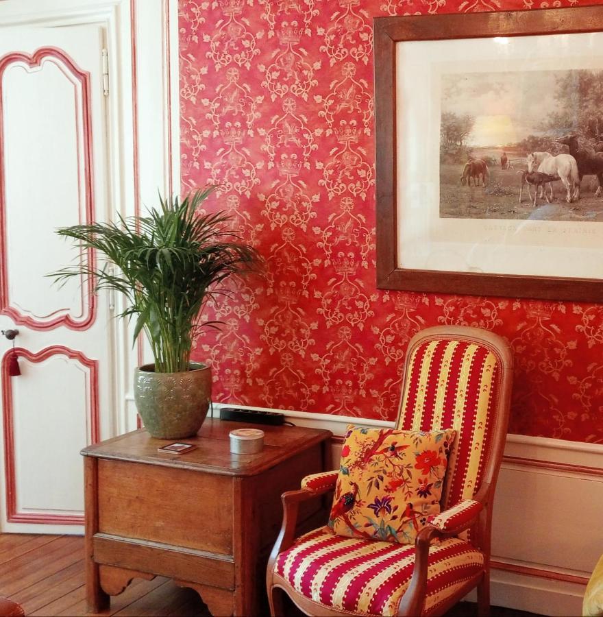 Logis Les Remparts Bed & Breakfast Bayeux Ngoại thất bức ảnh
